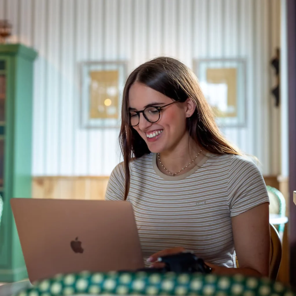 agence de communication marne portrait employée